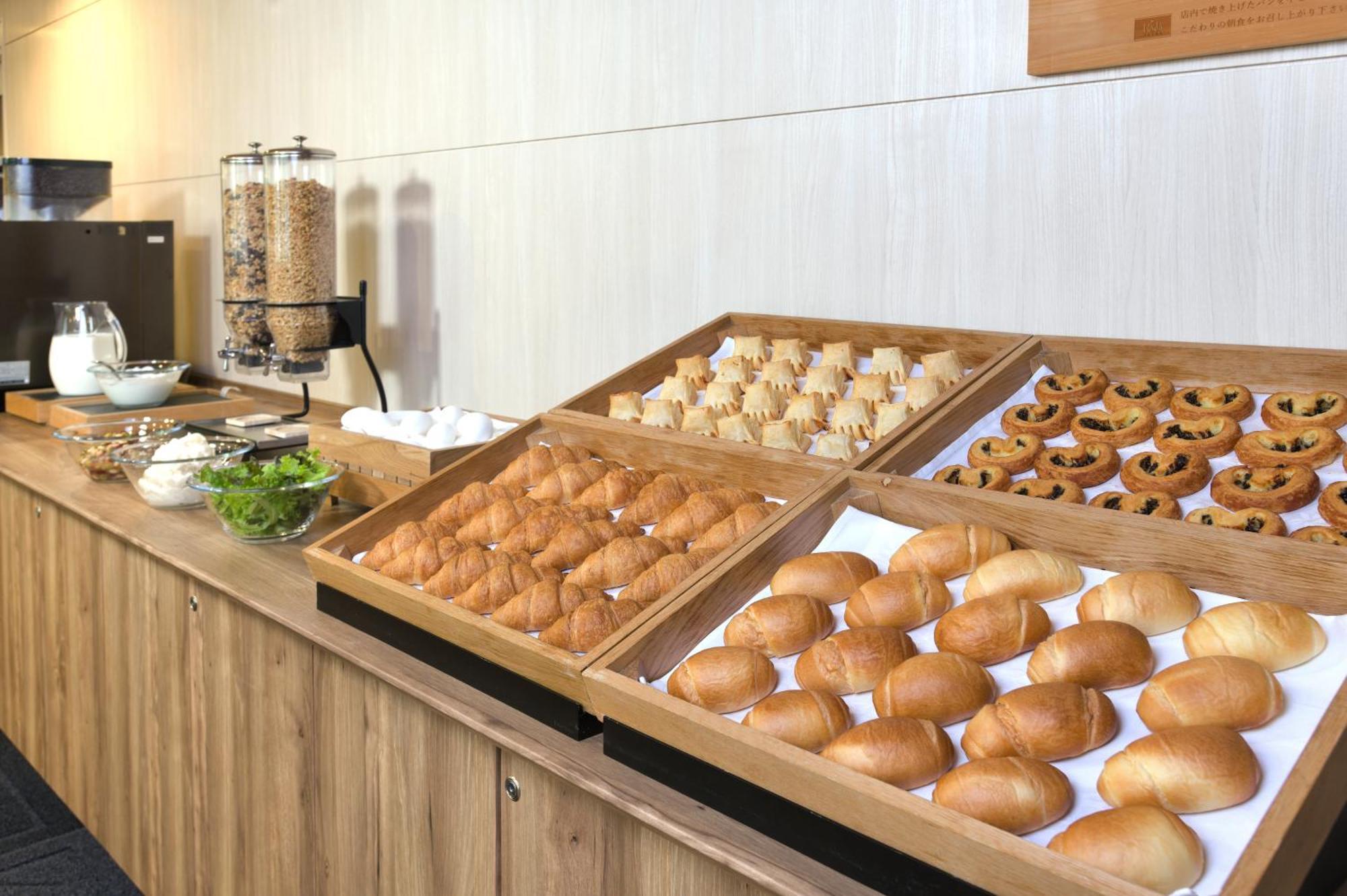 Washington R&B Hotel Shin Yokohama Ekimae Екстер'єр фото